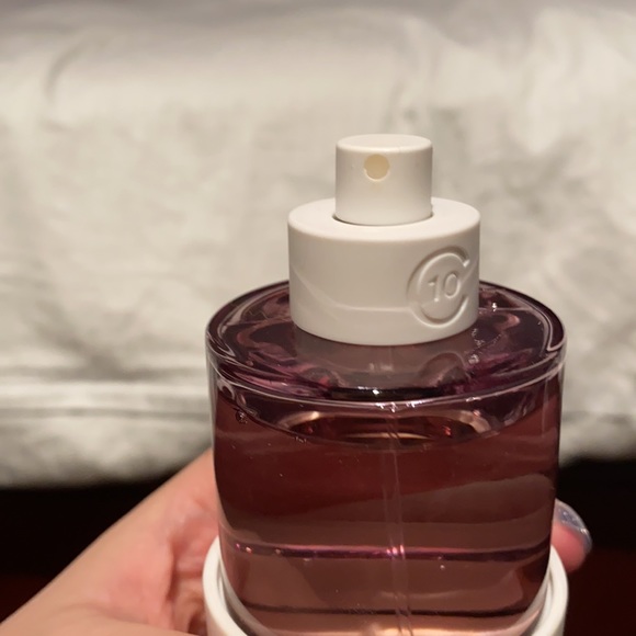 Perfume - Picture 2 of 3